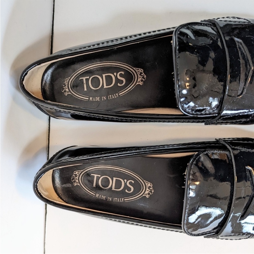TODS leather black shoes women